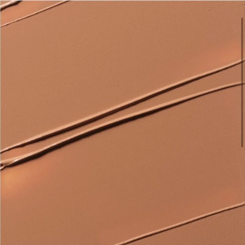 MILK MAKEUP- Baked bronzer - Picture 3 of 6